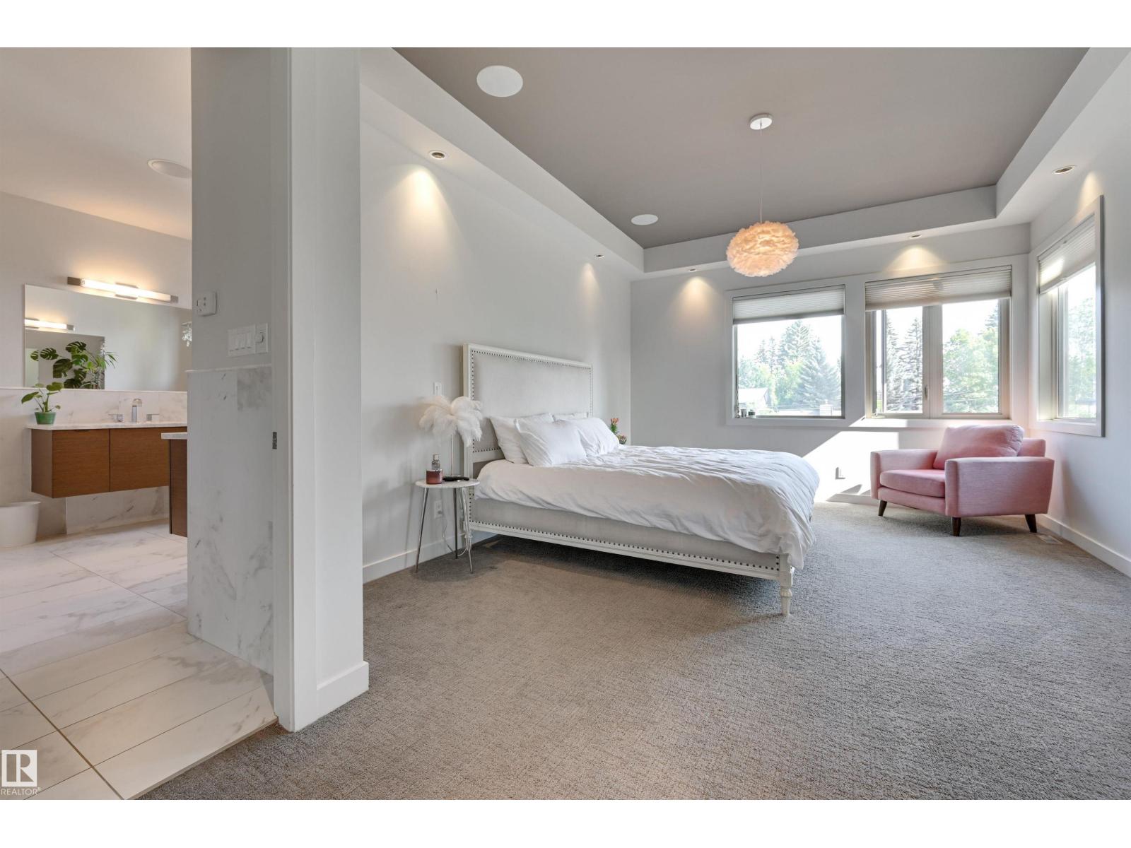 9415 144 ST NW, Edmonton