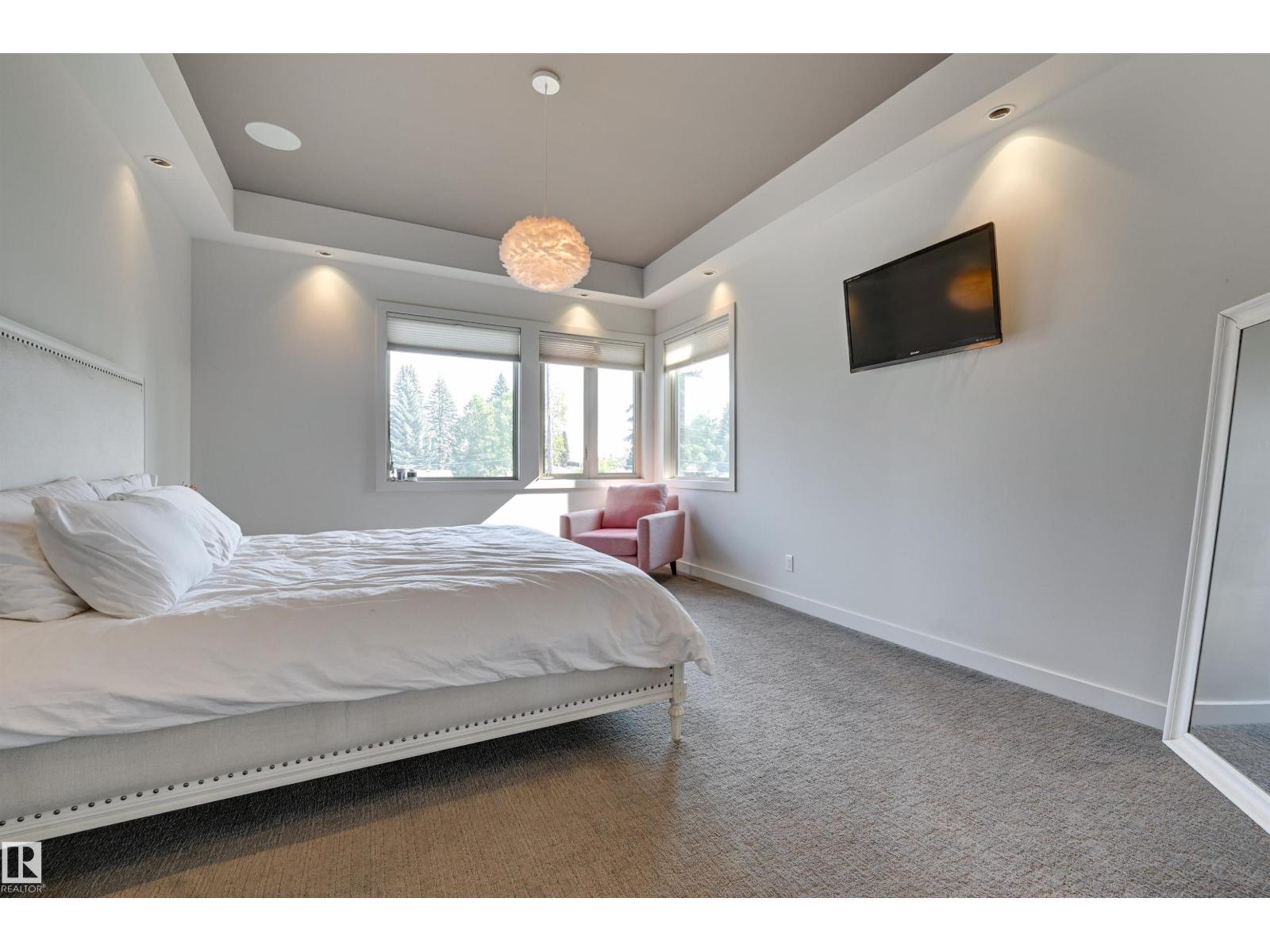 9415 144 ST NW, Edmonton