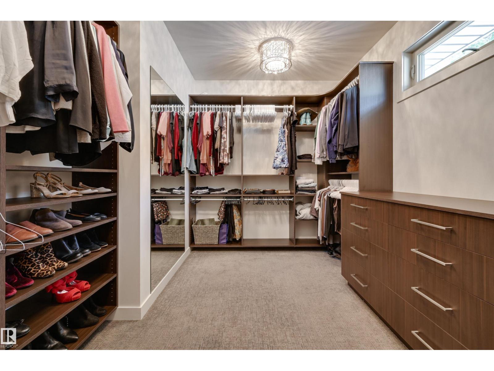 9415 144 ST NW, Edmonton