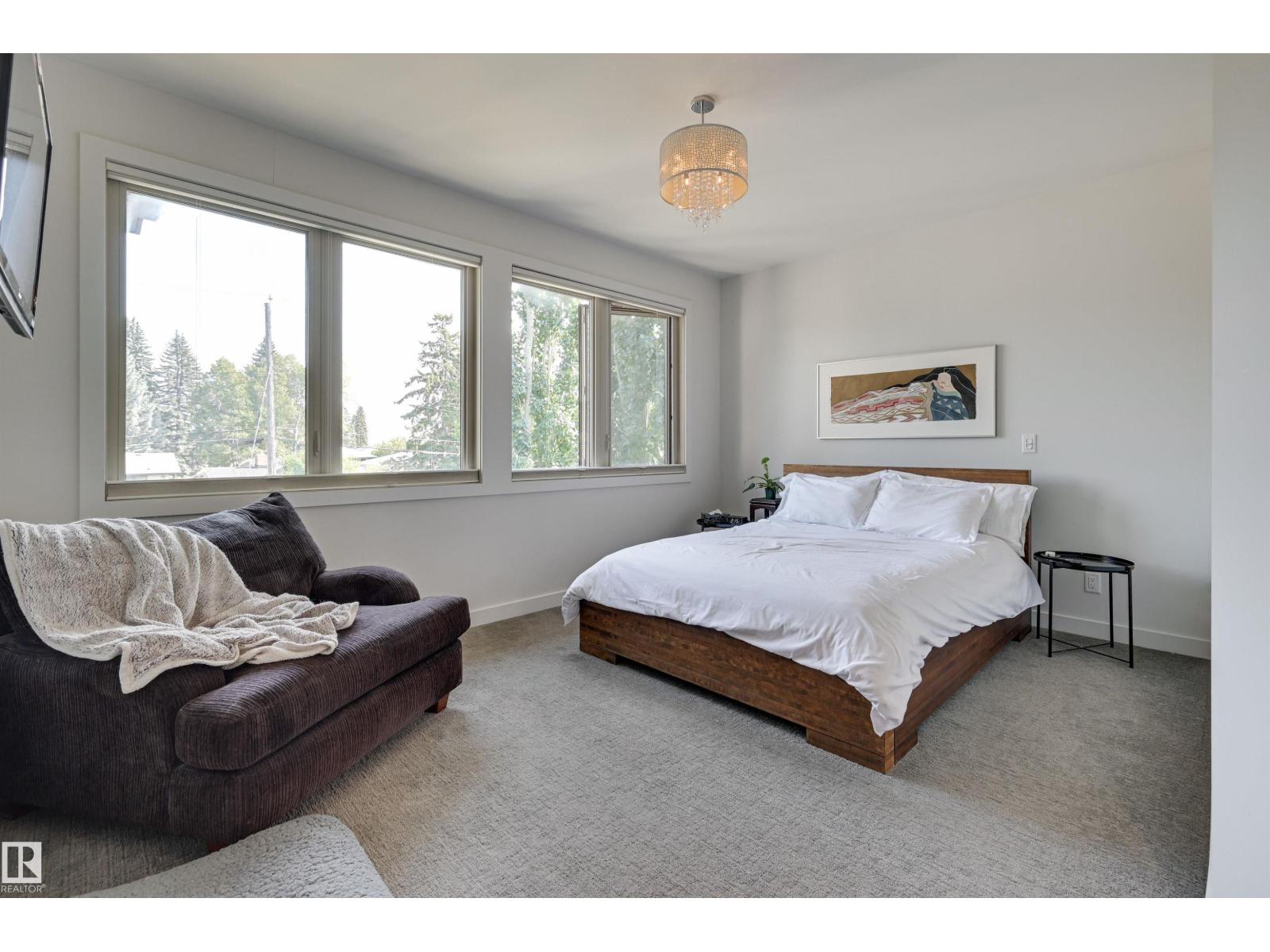 9415 144 ST NW, Edmonton