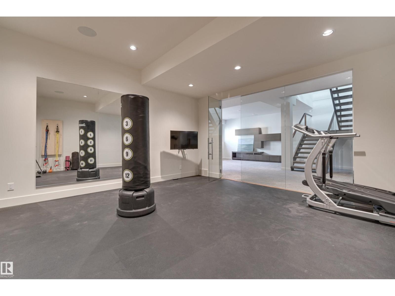 9415 144 ST NW, Edmonton