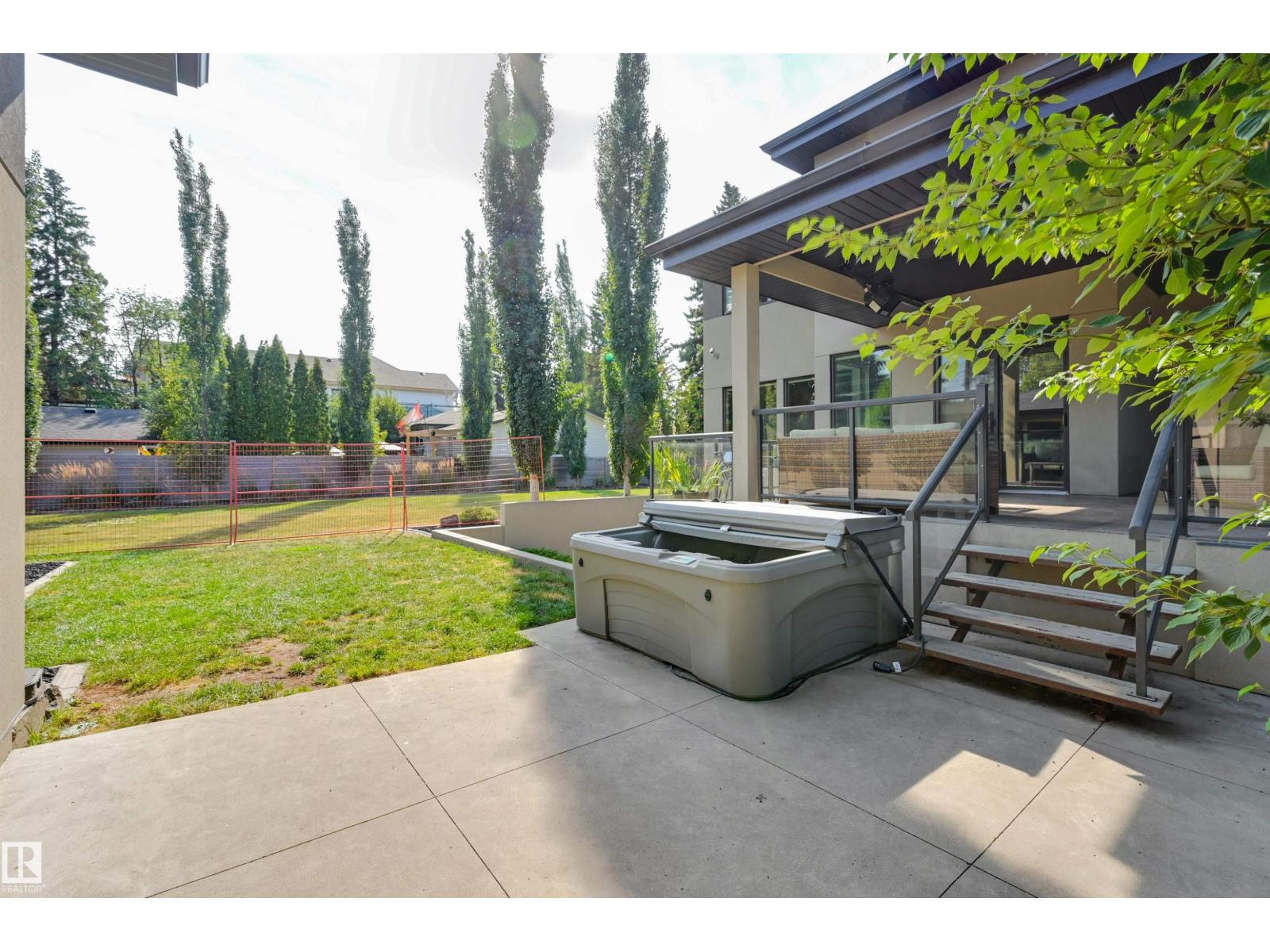 9415 144 ST NW, Edmonton