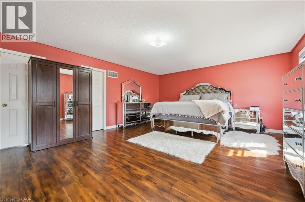 Photo 28 of 38 Cape Dorset Crescent, Brampton ON