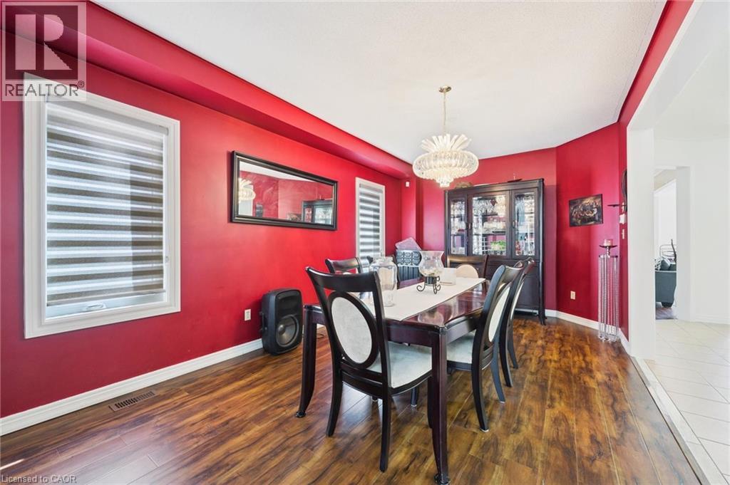 Photo 25 of 38 Cape Dorset Crescent, Brampton ON