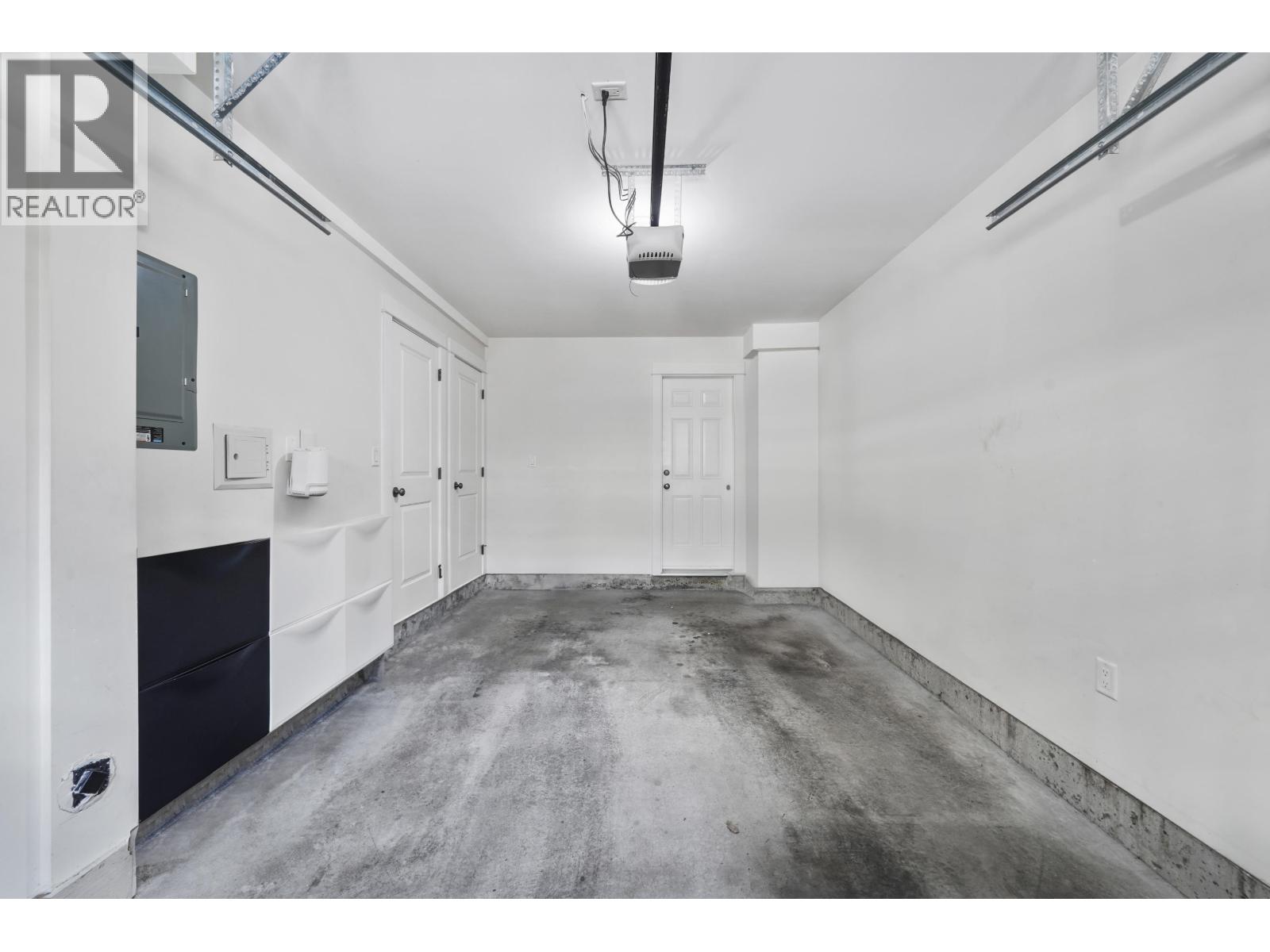 118 3382 VIEWMOUNT DRIVE, Port Moody