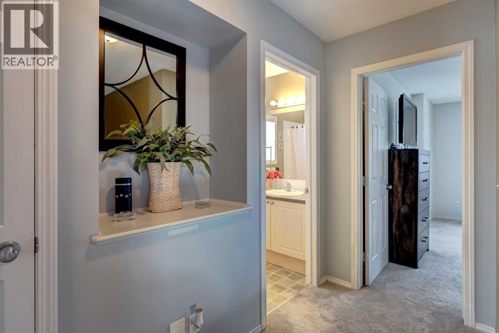 Single Family House for Sale in  Copperfield Mews SE Copperfield Calgary 