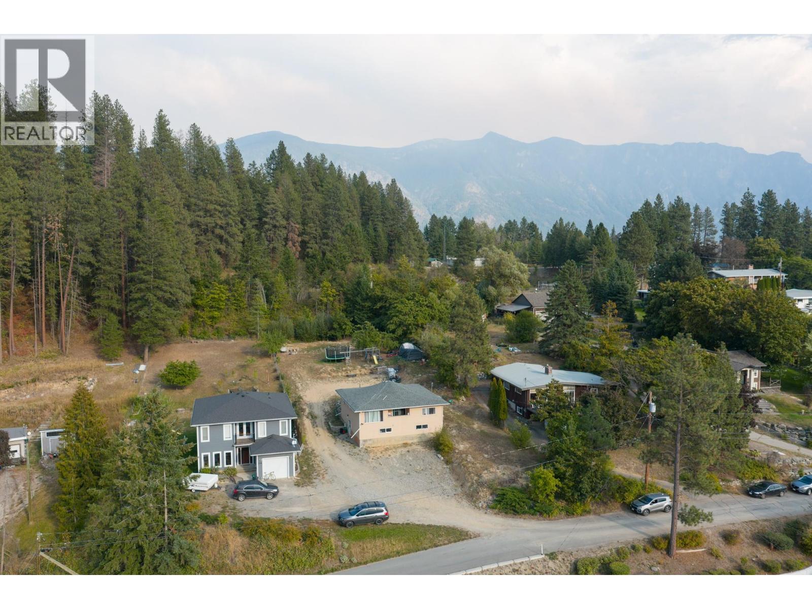 334 22ND Avenue, Creston