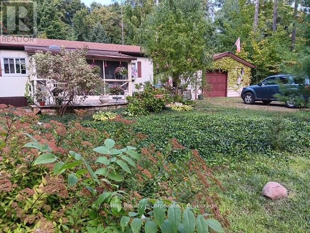 213 CHESTNUT DRIVE S - 2