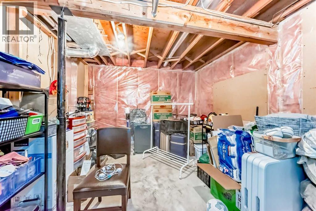 Single Family House 4 Level for Sale in  Sandpiper Road NW Sandstone Valley Calgary 