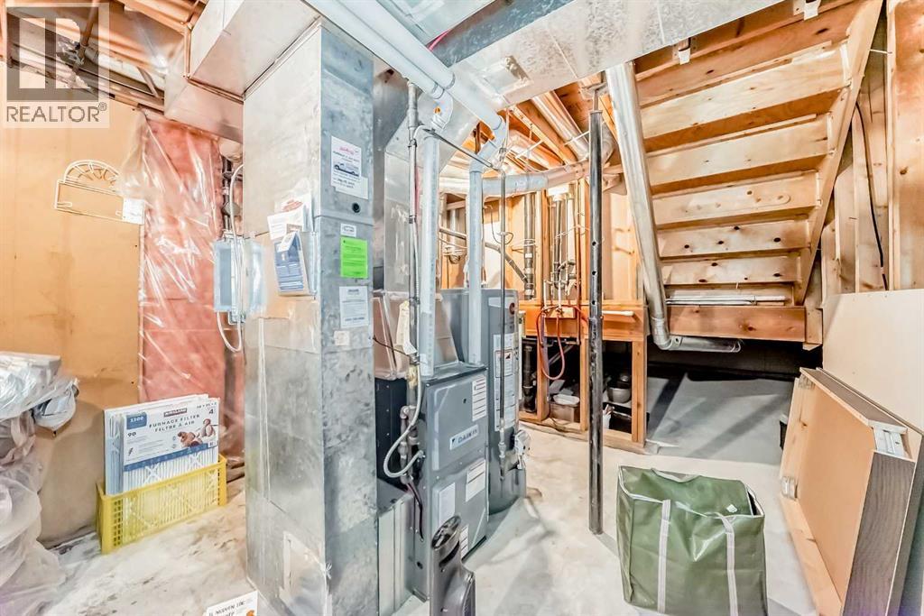Single Family House 4 Level for Sale in  Sandpiper Road NW Sandstone Valley Calgary 