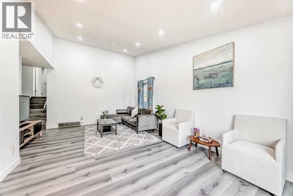 Single Family House 4 Level for Sale in  Sandpiper Road NW Sandstone Valley Calgary 