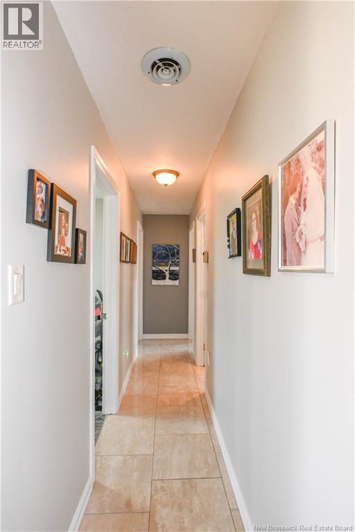 25 Downing Road - Image 18