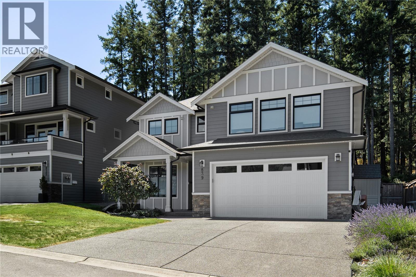  839 Ashbury Avenue, Langford