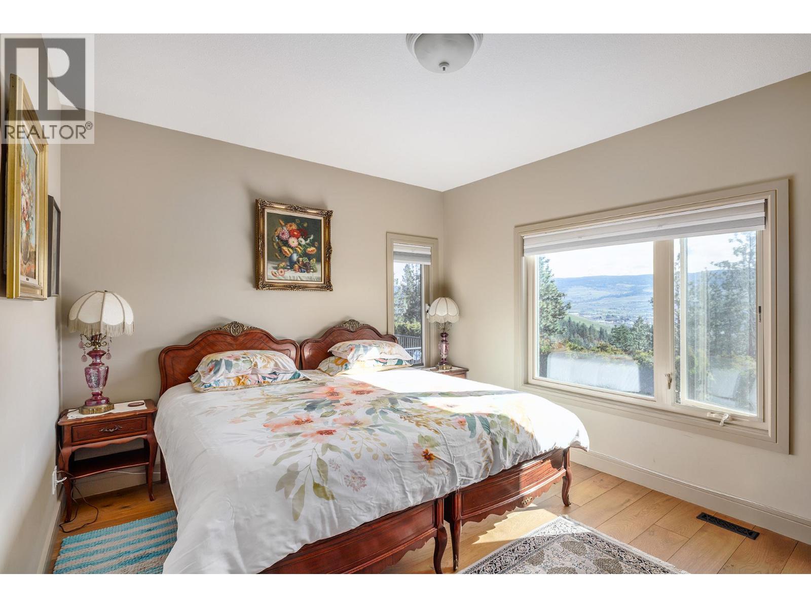  2376 Nahanni Court, Kelowna