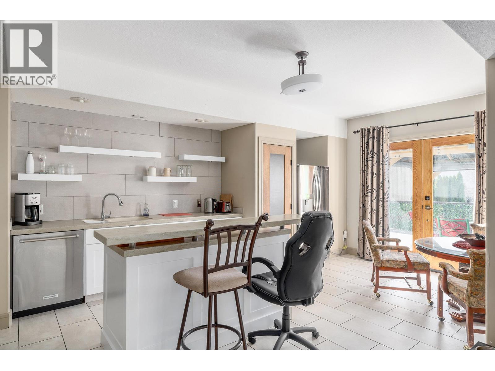  2376 Nahanni Court, Kelowna