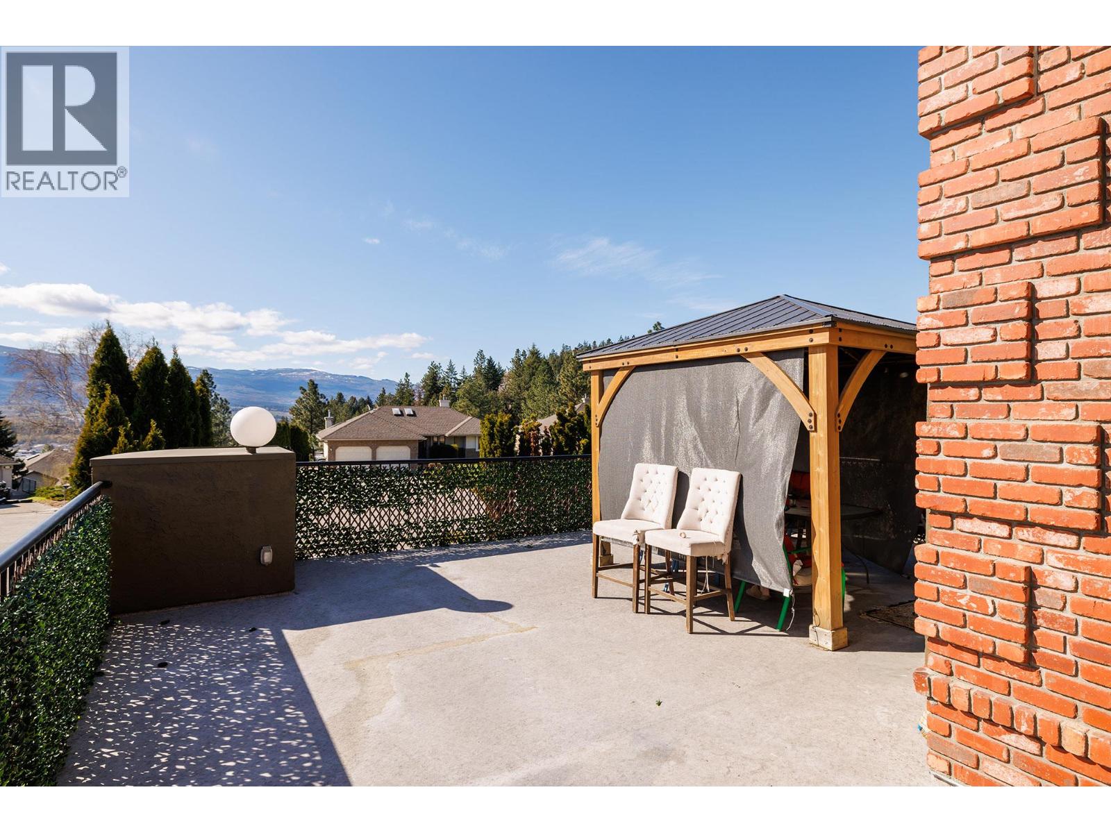  2376 Nahanni Court, Kelowna