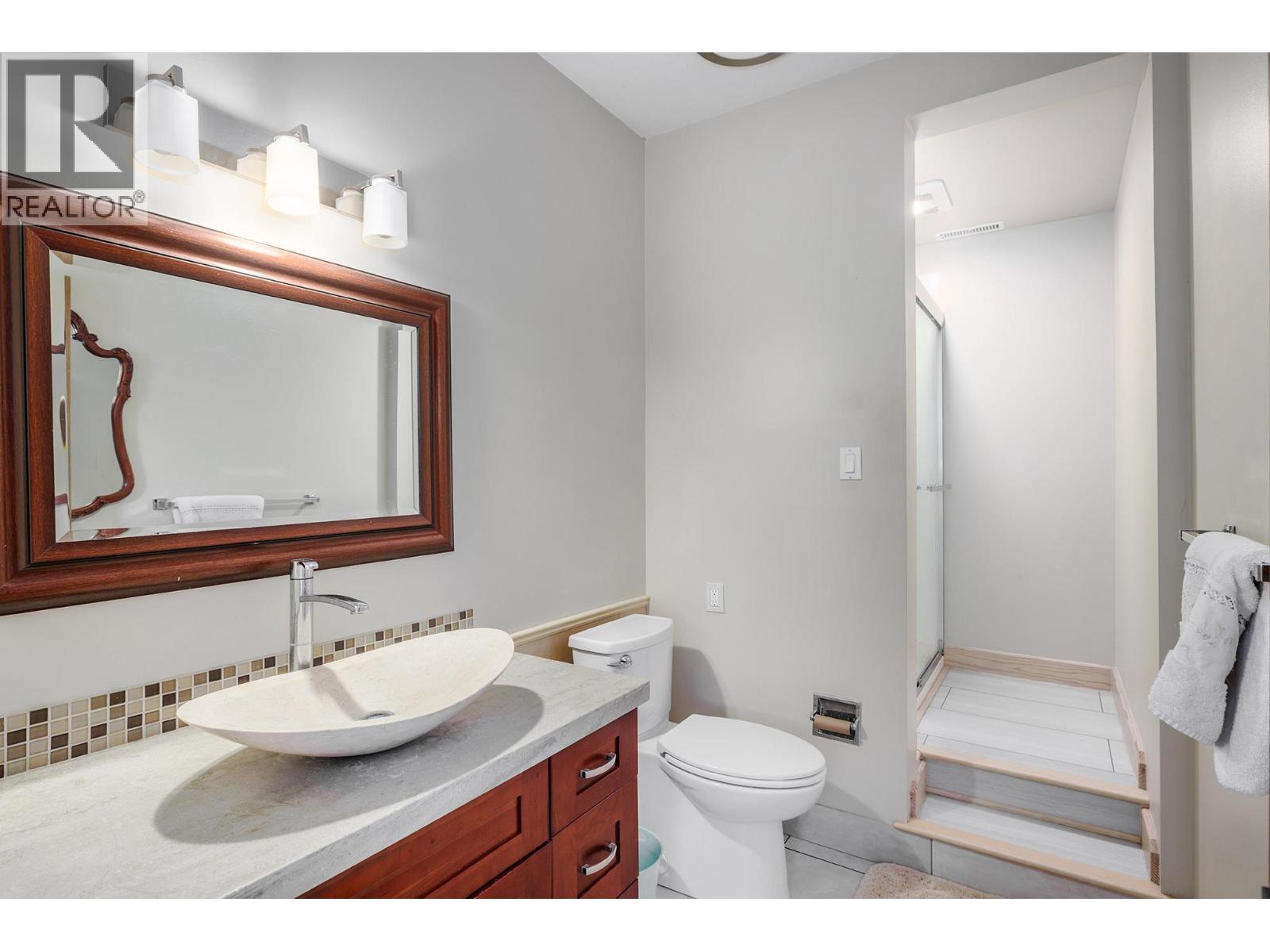 2376 Nahanni Court, Kelowna