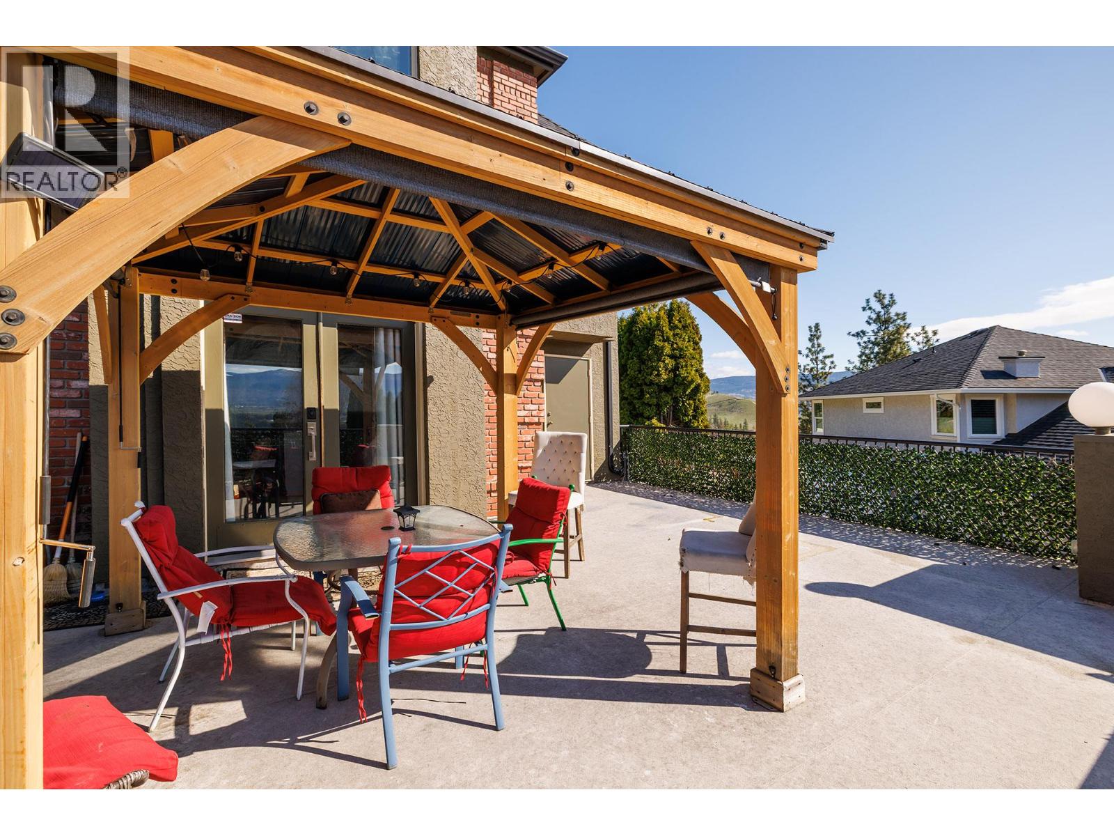  2376 Nahanni Court, Kelowna