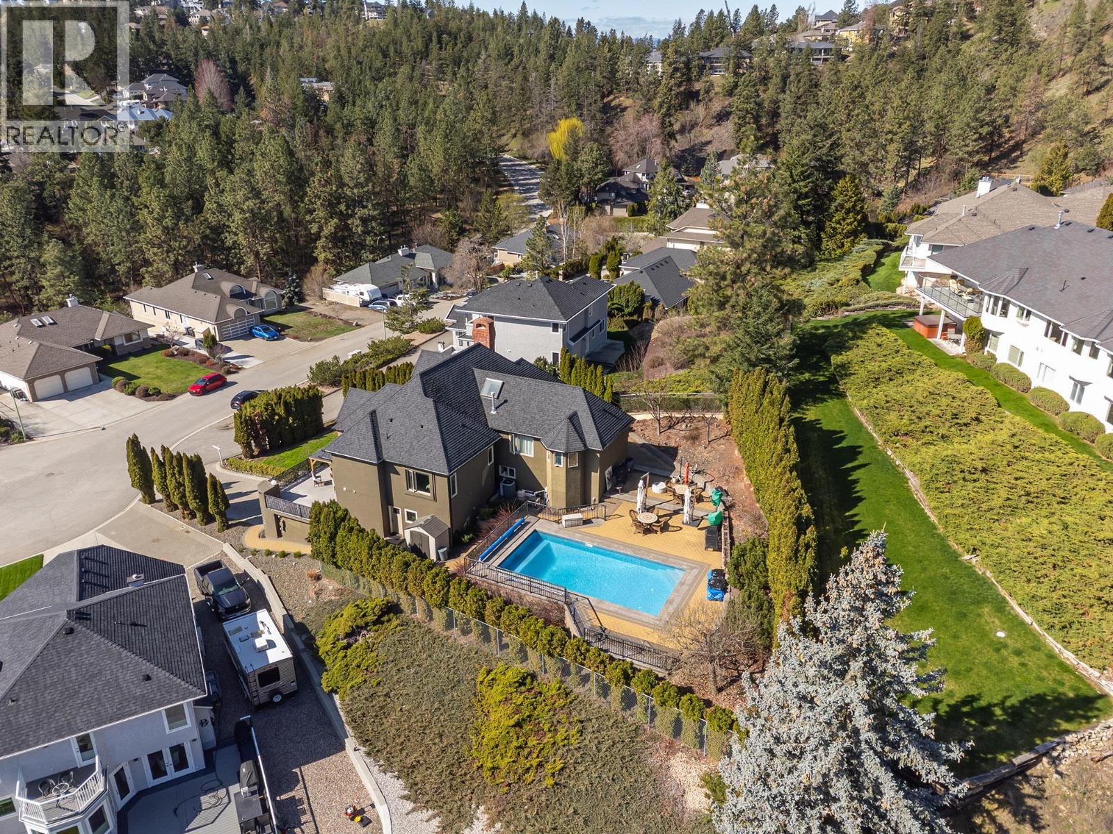  2376 Nahanni Court, Kelowna