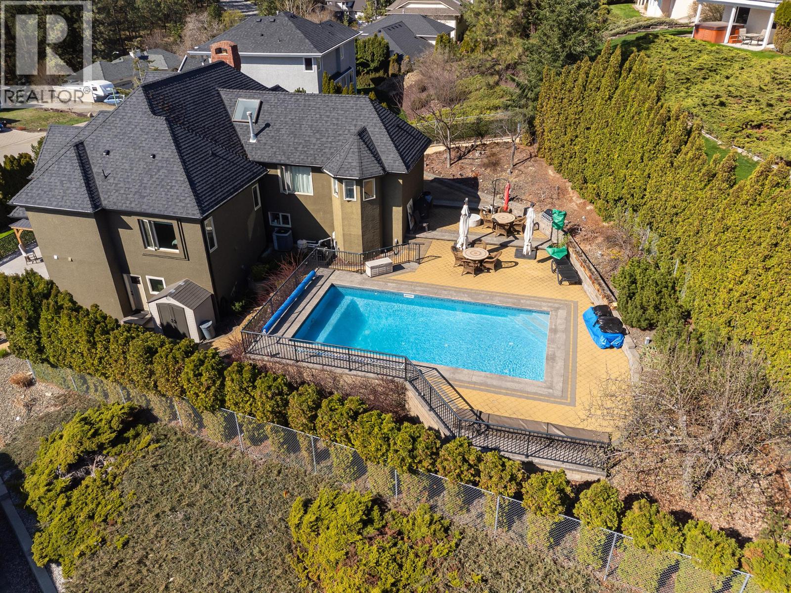  2376 Nahanni Court, Kelowna