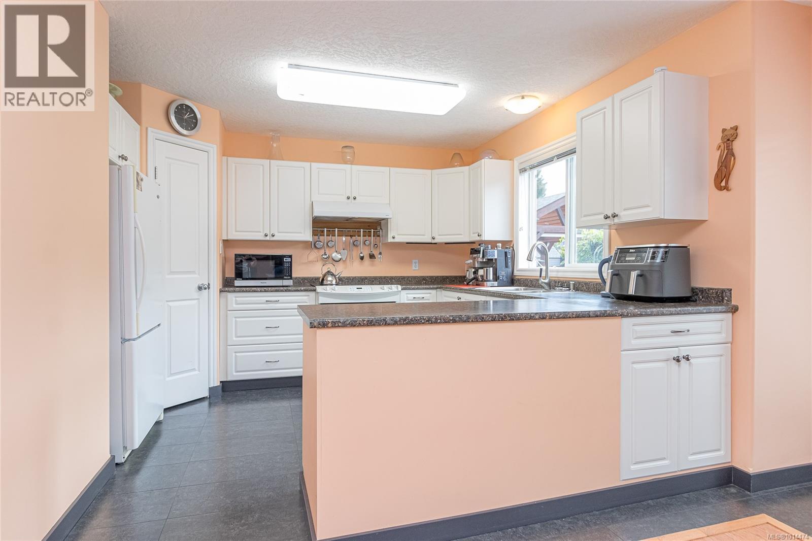 2888 Sequoia Way, Chemainus