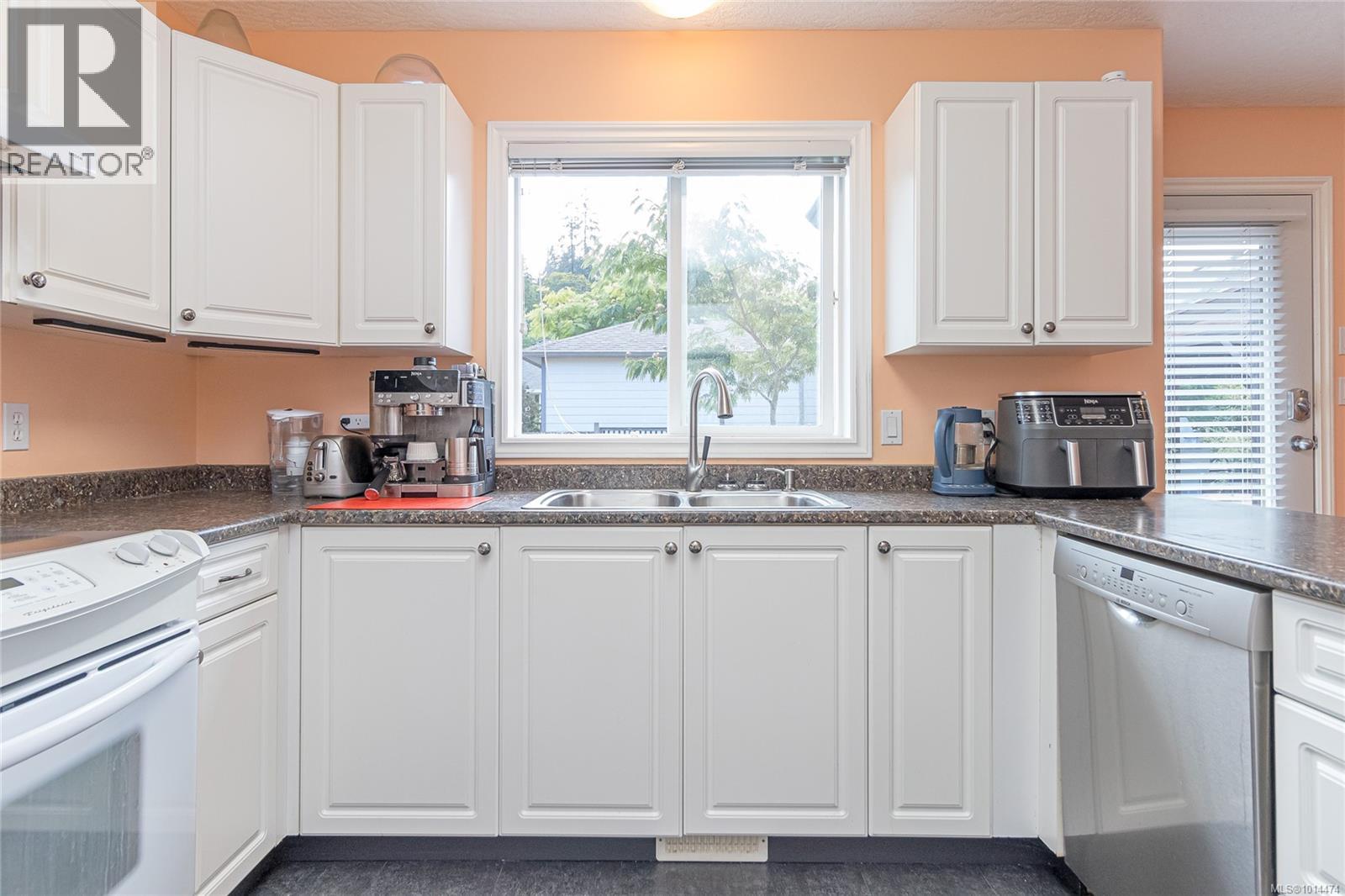 2888 Sequoia Way, Chemainus