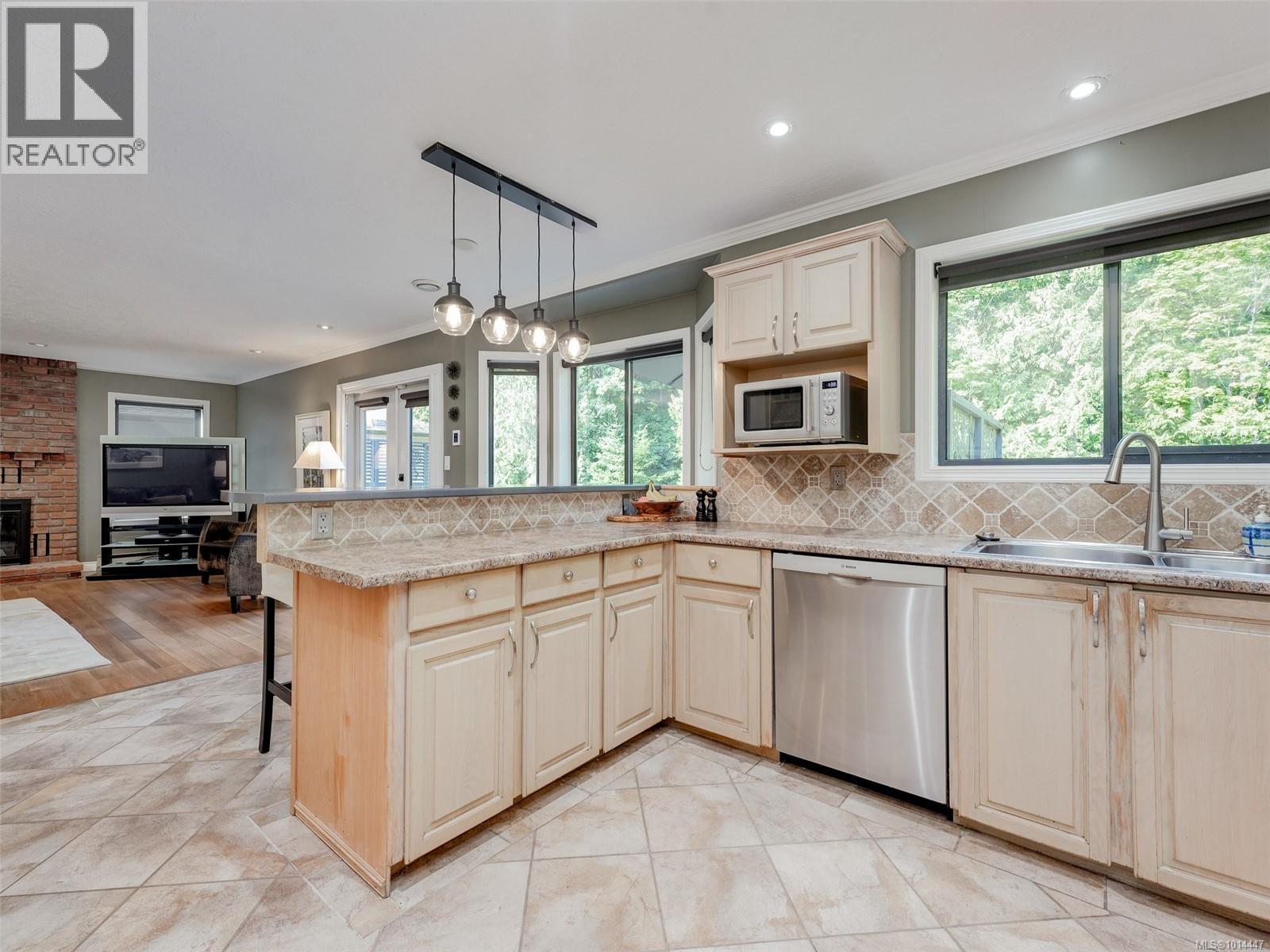  764 Westbury Road, Saanich