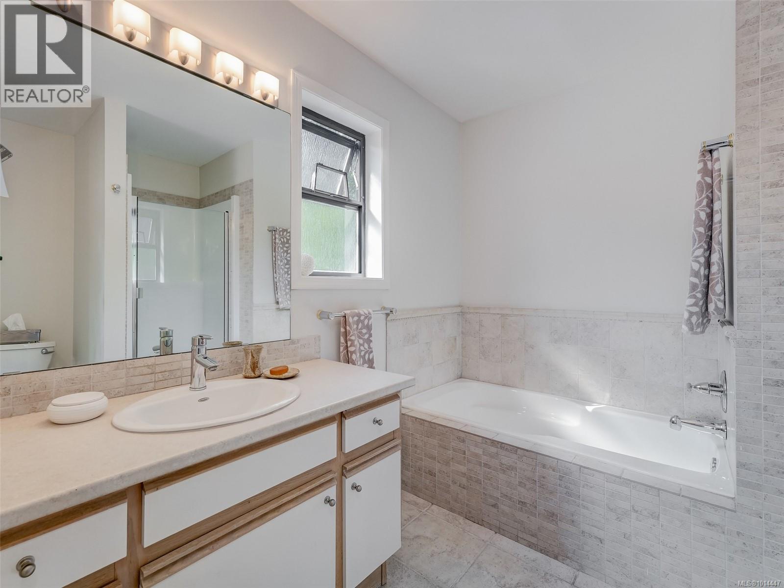  764 Westbury Road, Saanich