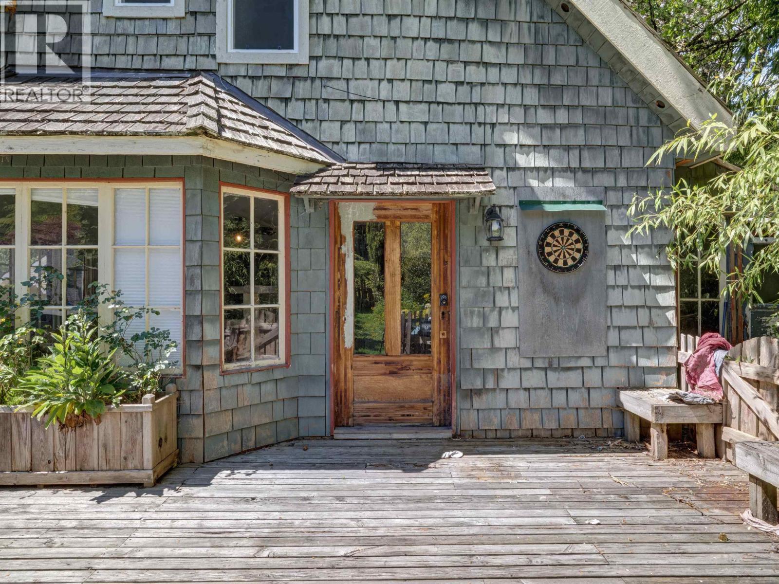 2602 LOWER ROAD, Roberts Creek