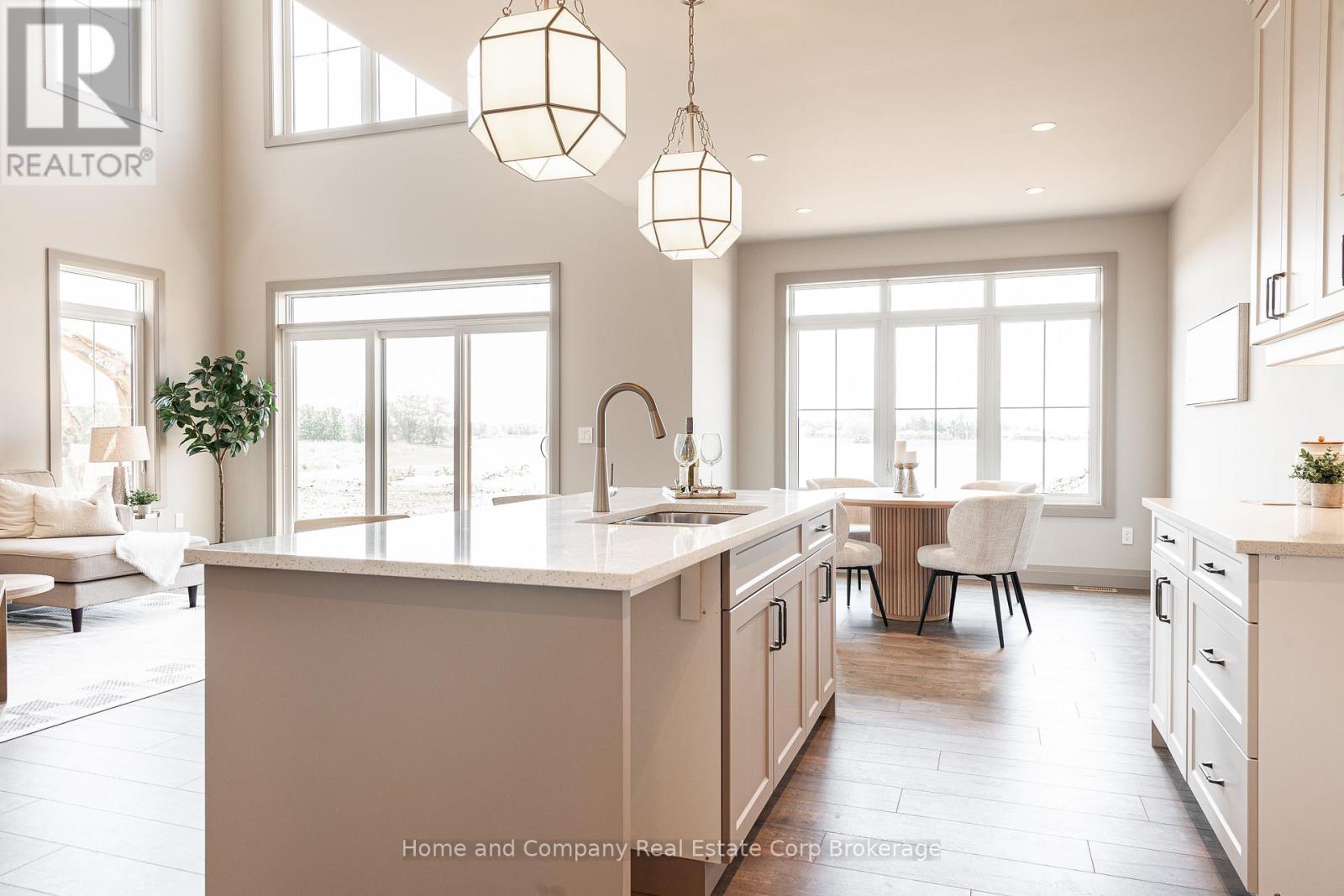 46 TRAIL SIDE DRIVE - 15