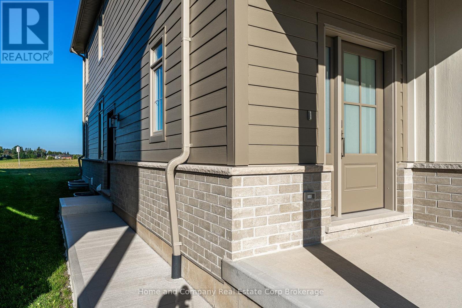46 TRAIL SIDE DRIVE - 39