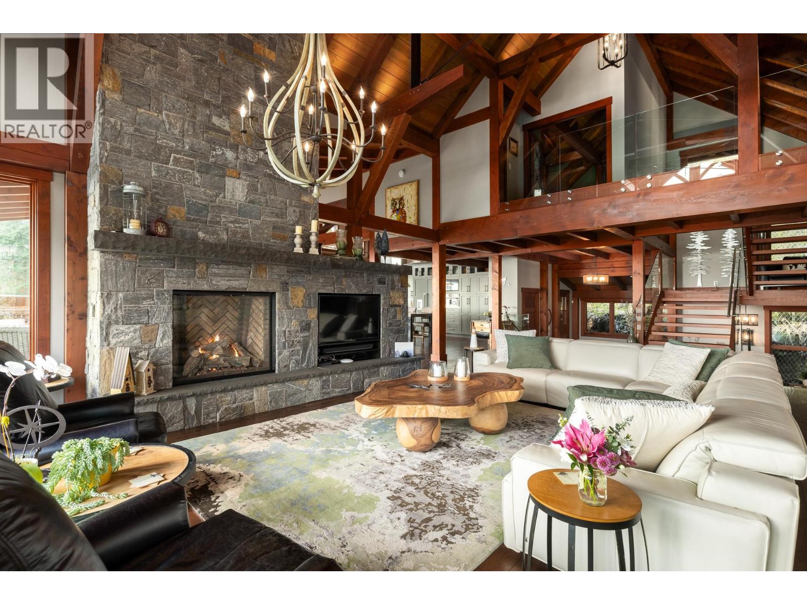 800 TAYLOR ROAD, Bowen Island