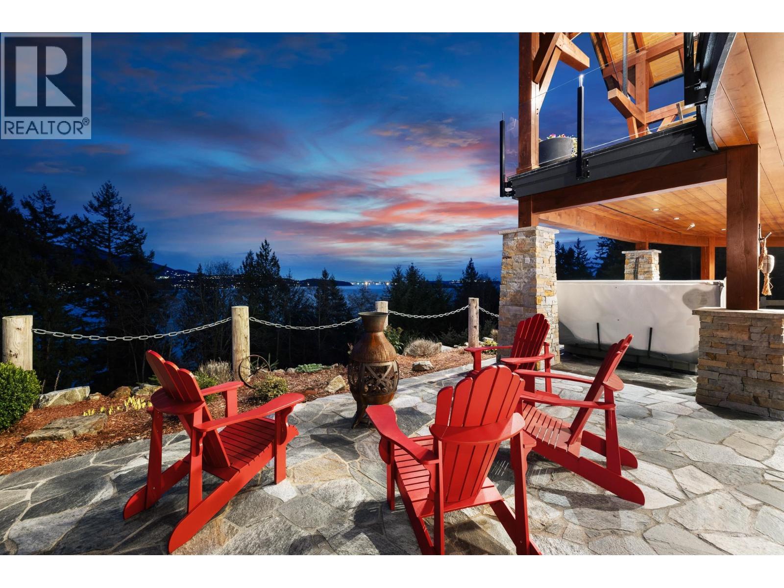 800 TAYLOR ROAD, Bowen Island