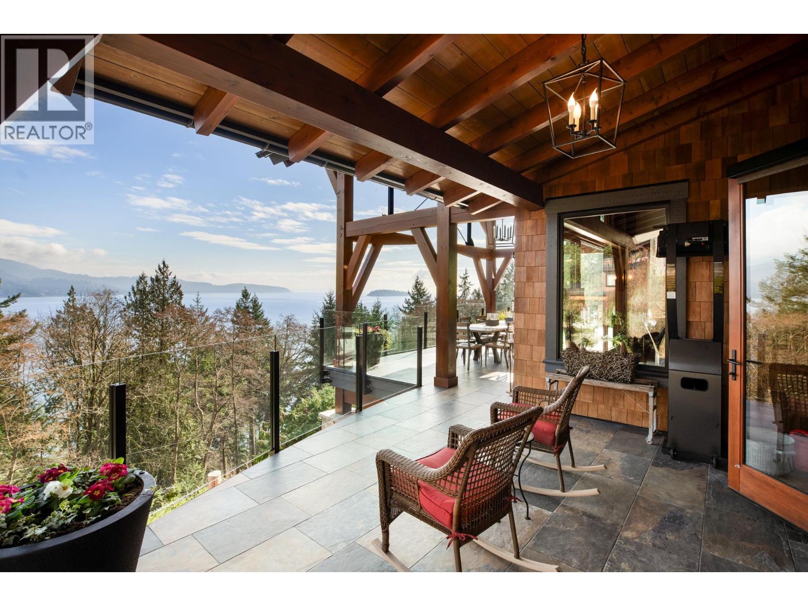 800 TAYLOR ROAD, Bowen Island