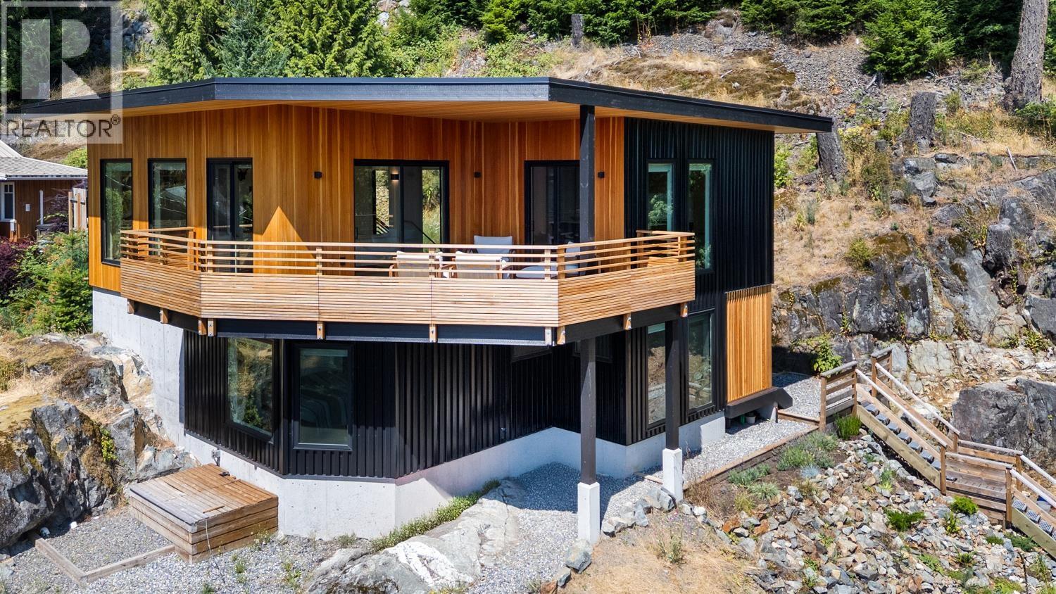 1486 EAGLE CLIFF ROAD, Bowen Island