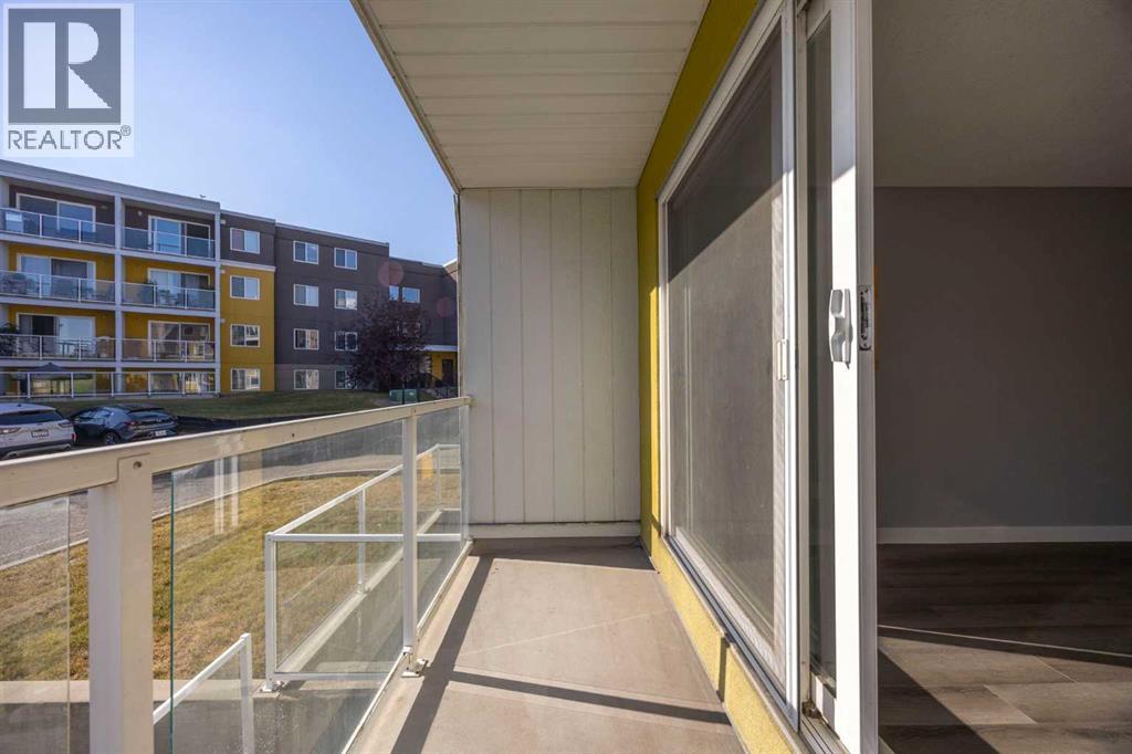 Single Family House for Sale in  D Greenview Drive NE Greenview Calgary 