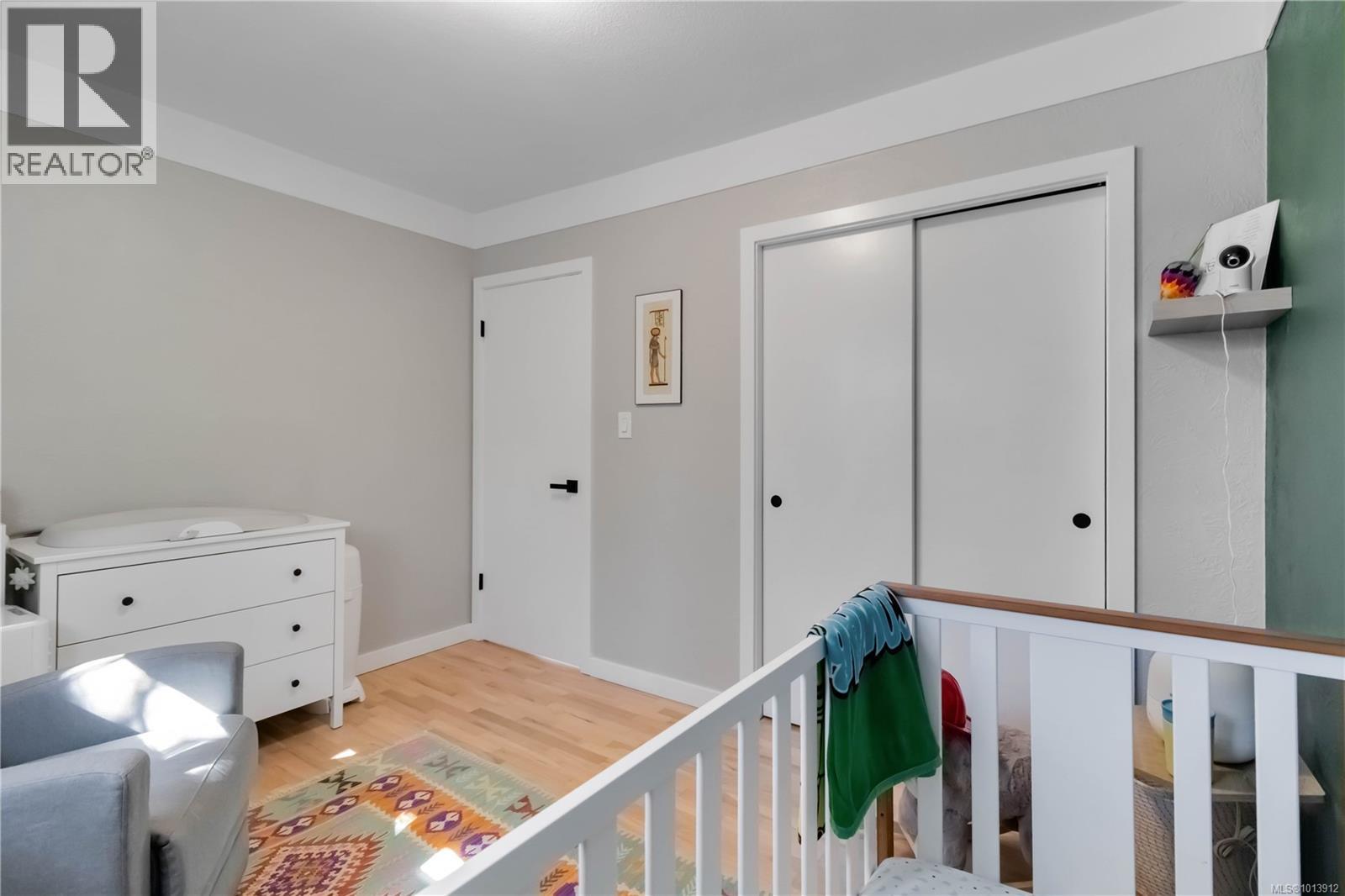  727 Chesterlea Road, Saanich