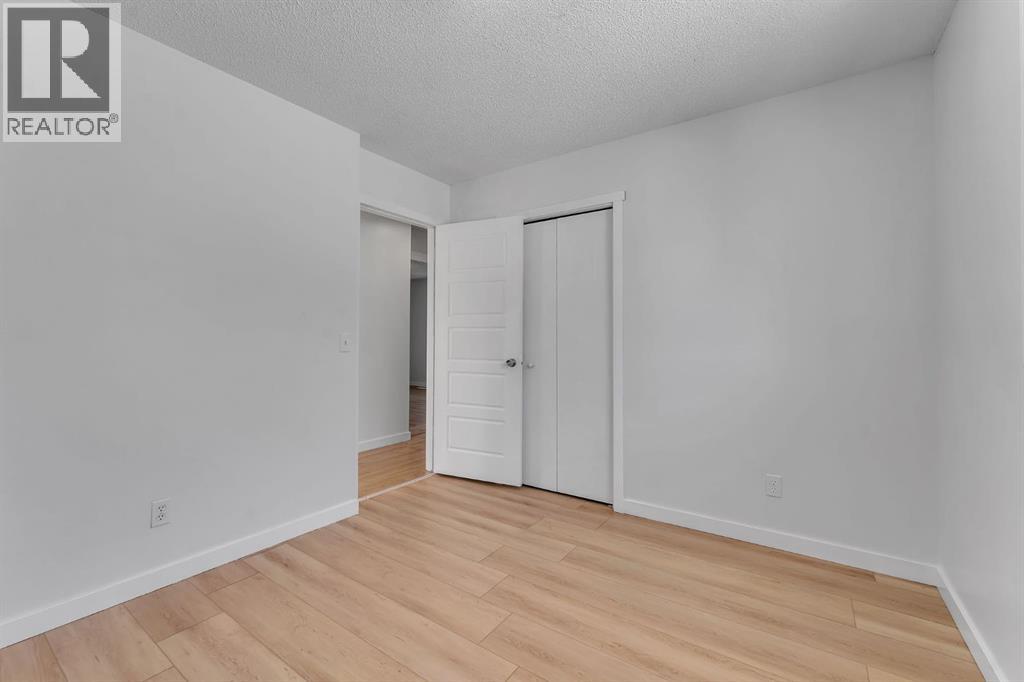 Single Family House for Sale in  Hidden Ranch Place NW Hidden Valley Calgary 