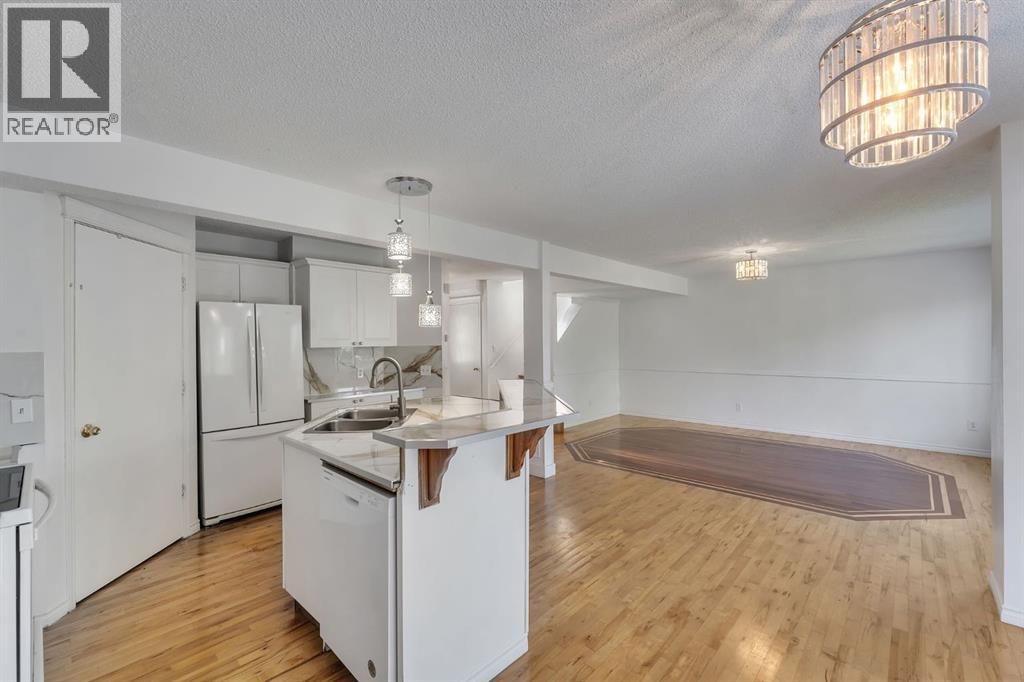 Single Family House for Sale in  Hidden Ranch Place NW Hidden Valley Calgary 