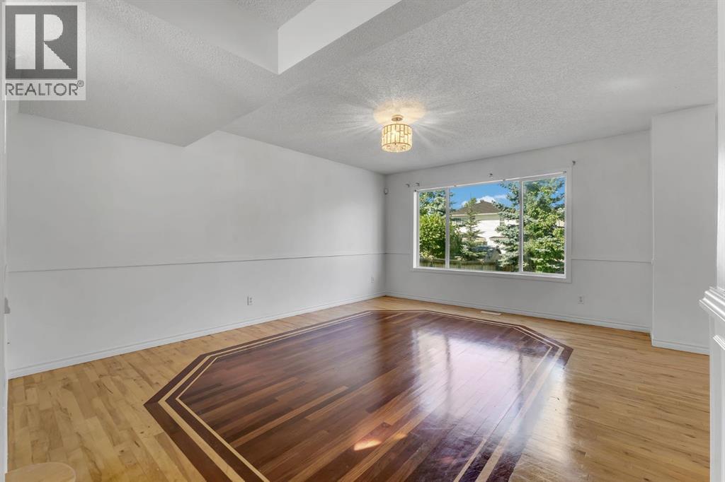 Single Family House for Sale in  Hidden Ranch Place NW Hidden Valley Calgary 