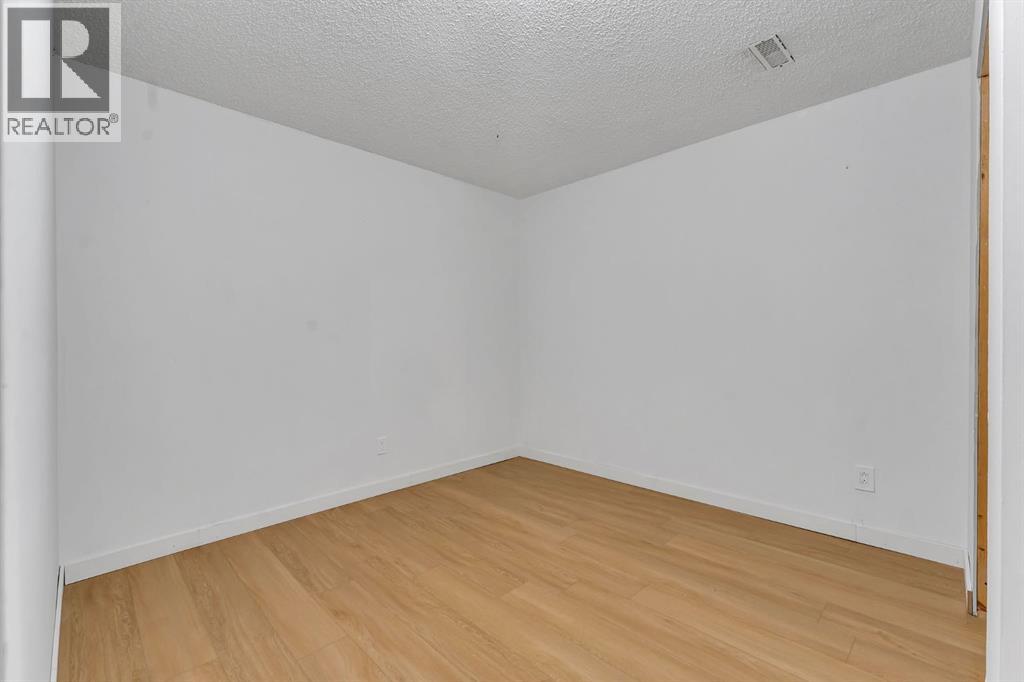 Single Family House for Sale in  Hidden Ranch Place NW Hidden Valley Calgary 