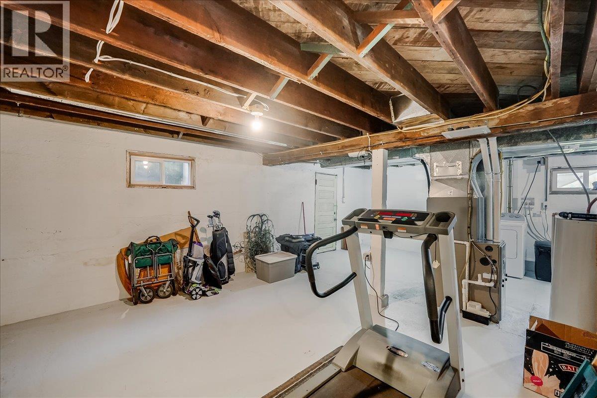 3317 3RD Avenue, Castlegar