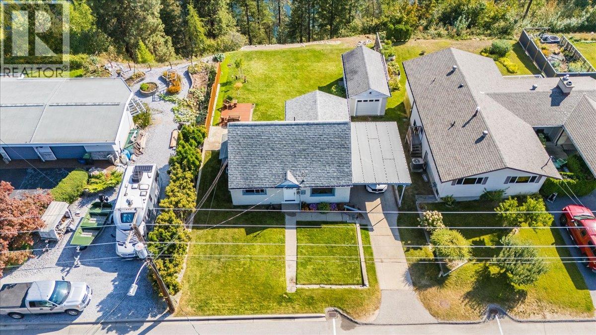 3317 3RD Avenue, Castlegar