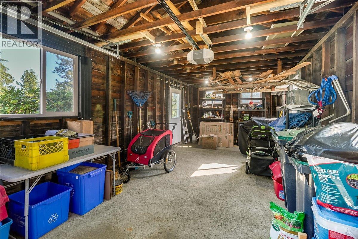 3317 3RD Avenue, Castlegar