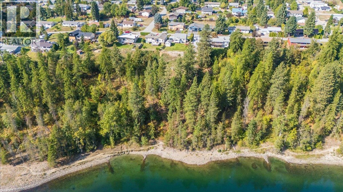 3317 3RD Avenue, Castlegar