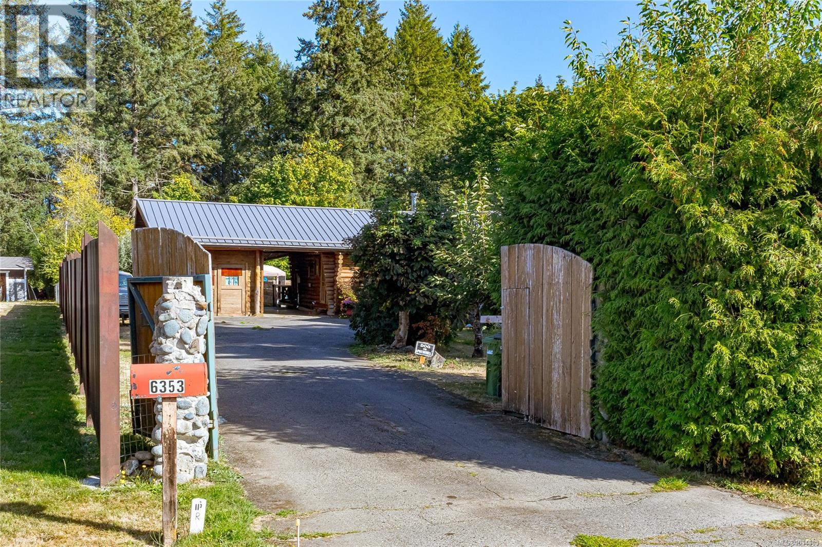 6353 Lane Rd, Duncan
