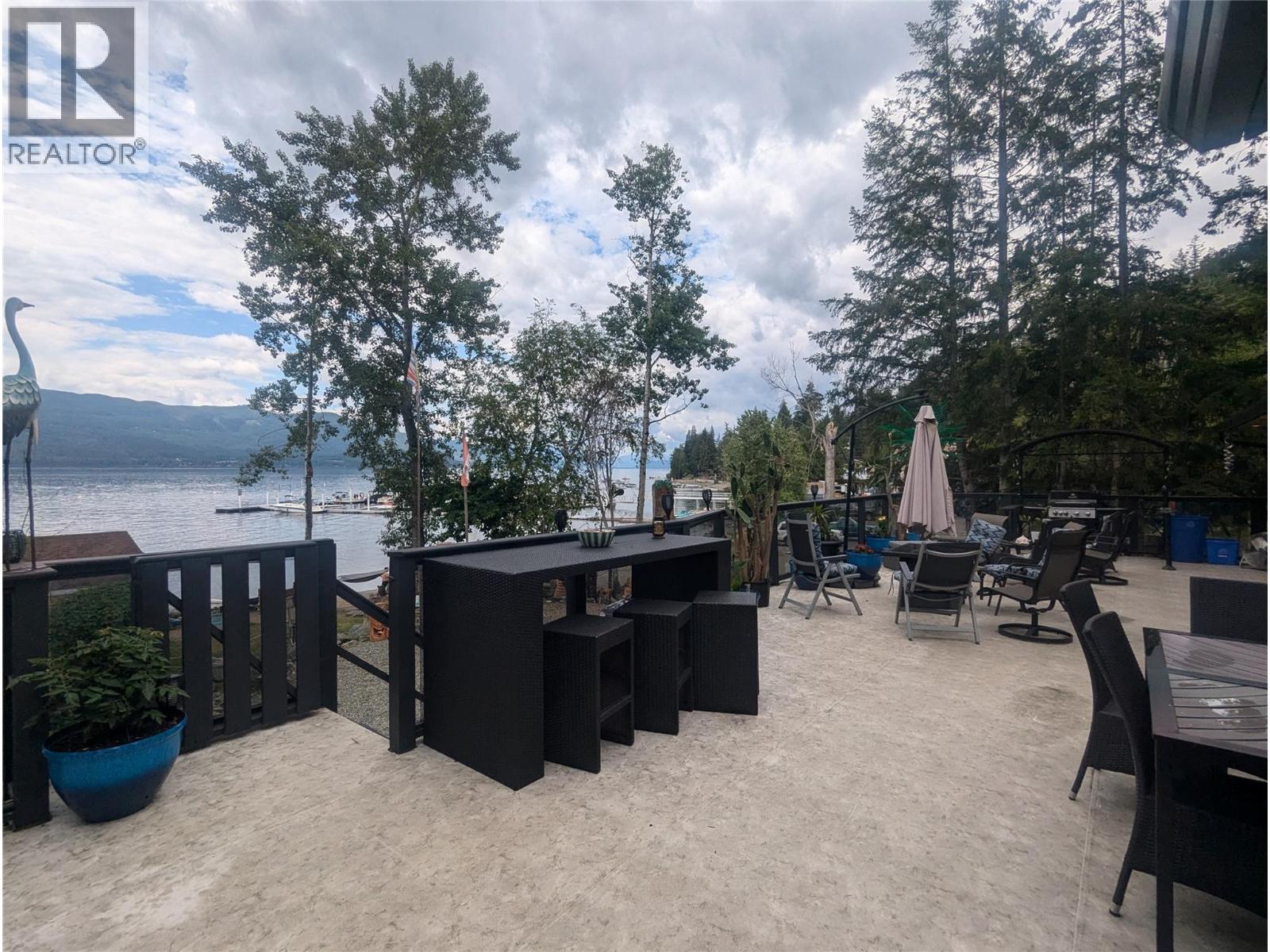7780 Bentley Road, Anglemont