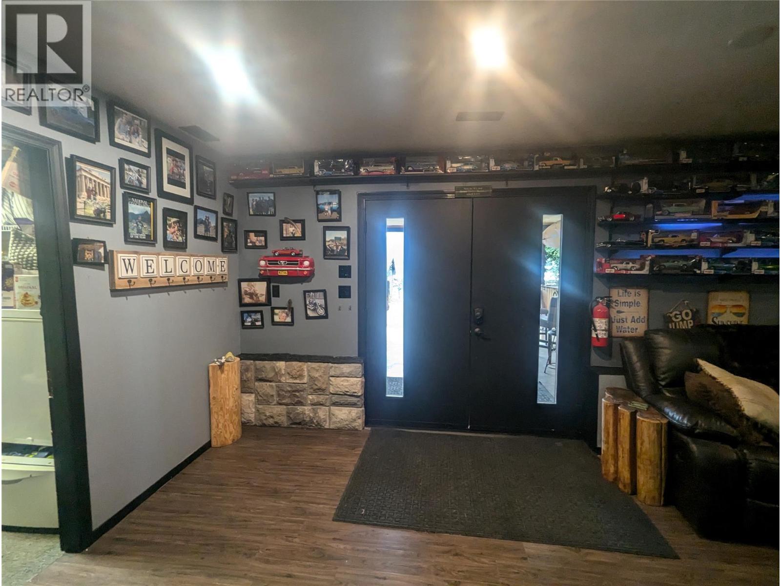 7780 Bentley Road, Anglemont