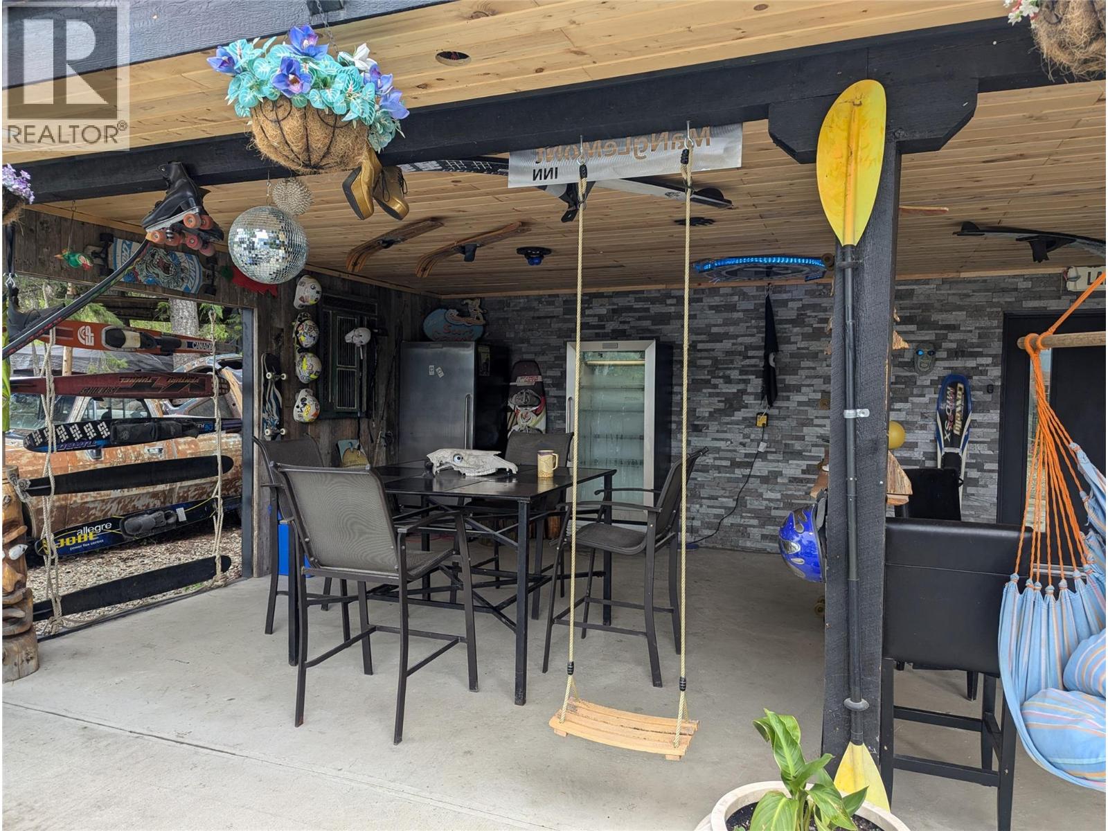 7780 Bentley Road, Anglemont