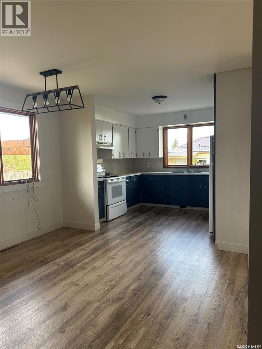 112 5TH AVENUE N - 11